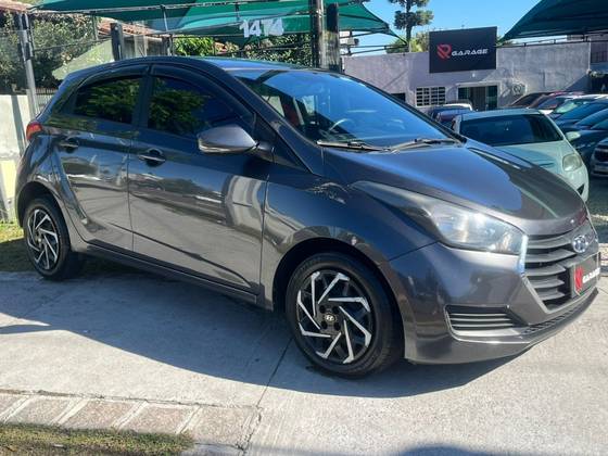 HYUNDAI HB20 1.0 COMFORT PLUS 12V FLEX 4P MANUAL HYUNDAI HB20 1.0 COMFORT PLUS 12V FLEX 4P MANUAL